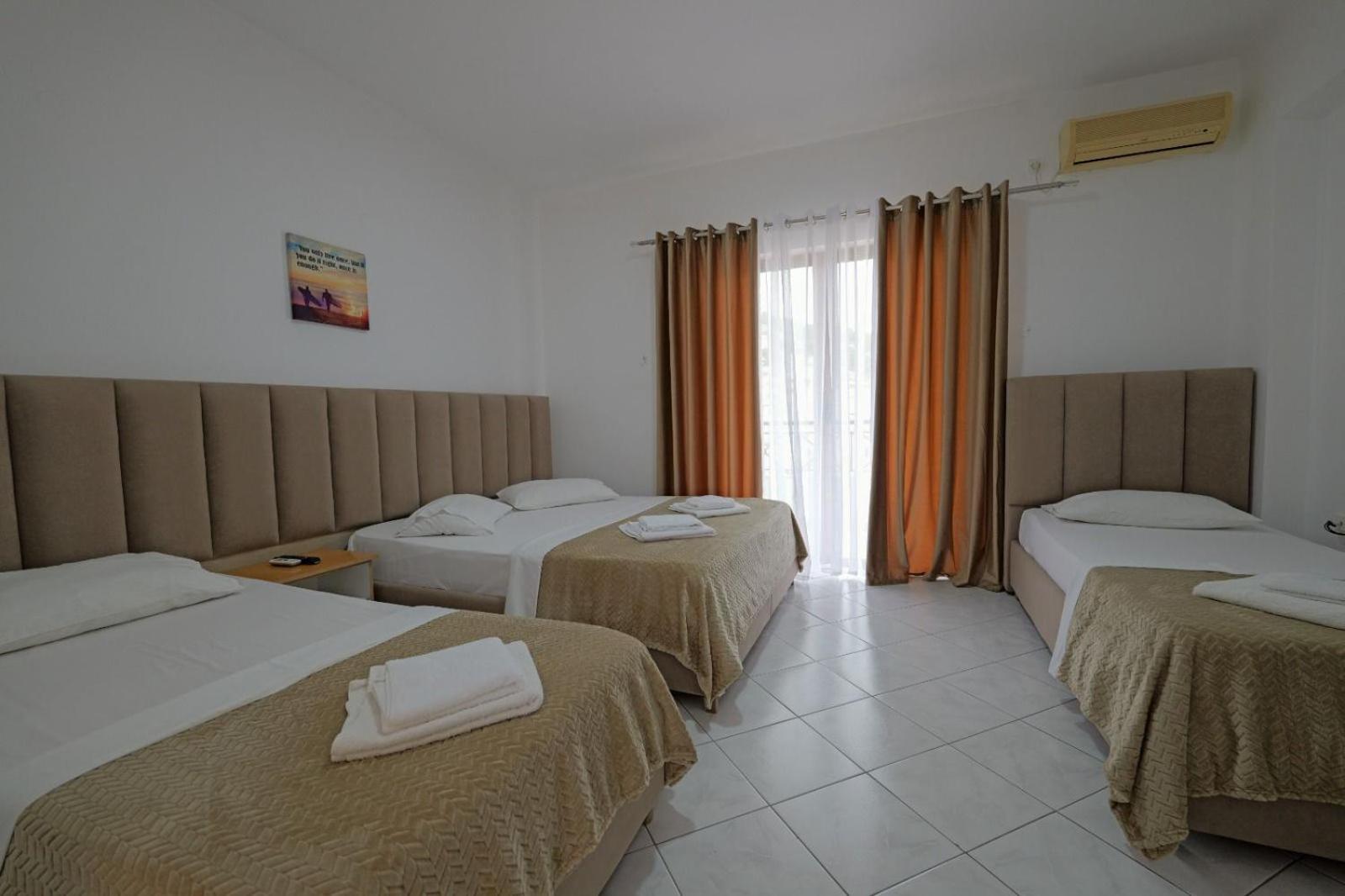 Hotel Eden ซารานเดอ ภายนอก รูปภาพ