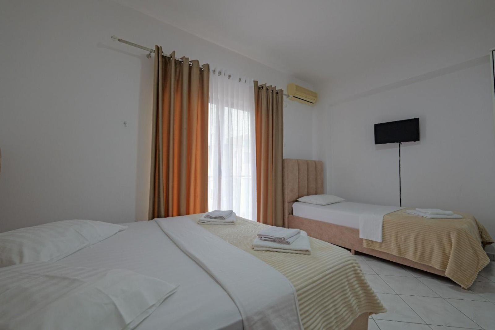Hotel Eden ซารานเดอ ภายนอก รูปภาพ